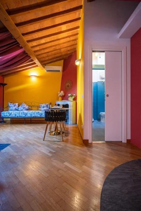 22 Home - Parcheggio Privato - Accogliente - Collegamento Sardegna E Corsica Livorno Dış mekan fotoğraf